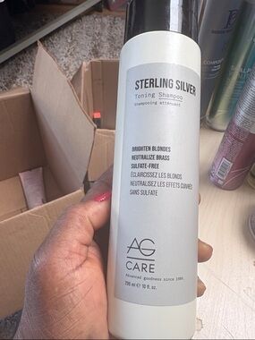 AG Care Sterling Silver Toning Shampoo - White